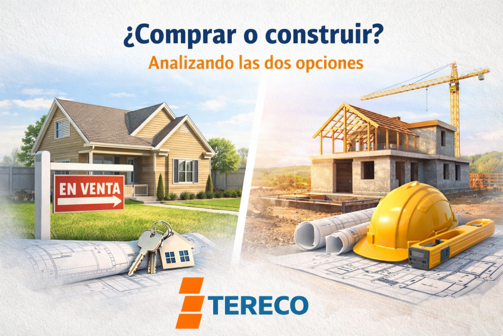 Comparativa entre comprar una casa en venta y construir desde cero: vivienda con cartel “En venta” a la izquierda y obra en construcción con grúa y casco a la derecha, con logo de TERECO.